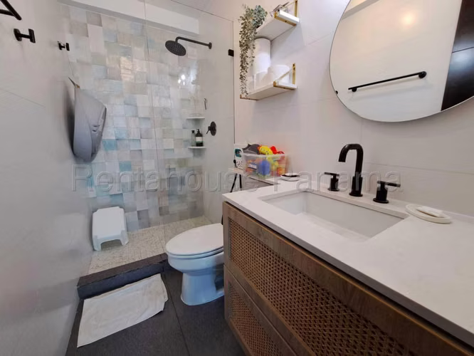 VENTA DE APARTAMENTO EN KINGS PARK CONDADO DEL REY HQ