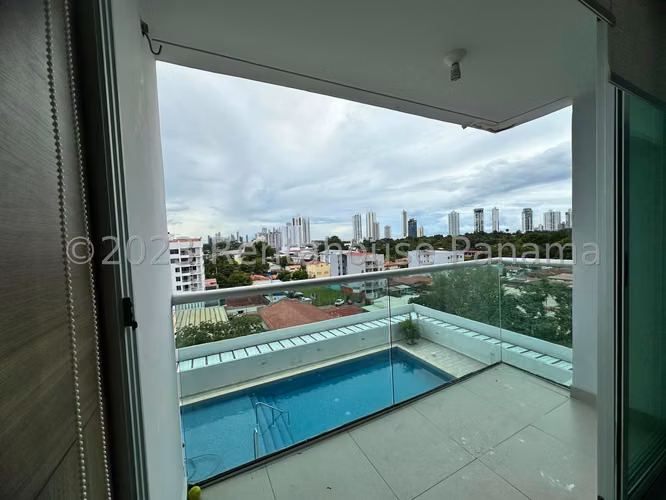 Venta de apartamento en Altos del Golf AK