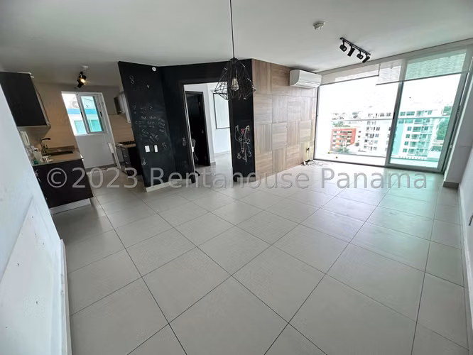 Venta de apartamento en Altos del Golf AK