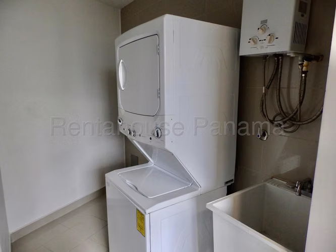Venta de apartamento en Punta Pacifica AK