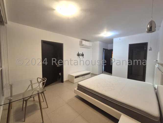 Venta de Apartamento en Costa del Este Ph Country Club ANL 25-2595