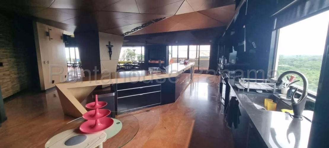 Se Vende Apartamento en San Carlos