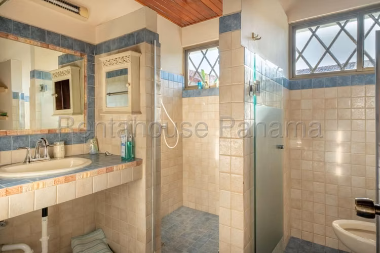 Se Vende Casa en Playa Blanca - Imagen 6