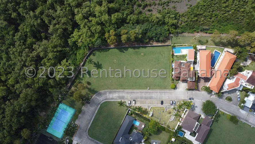 Se Vende Terreno en Costa del Este