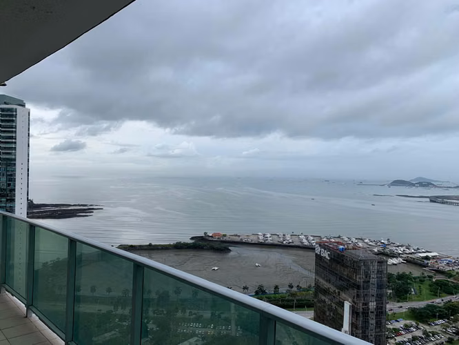 Venta de Apartamento en Avenida Balboa, PH Allure at the Park