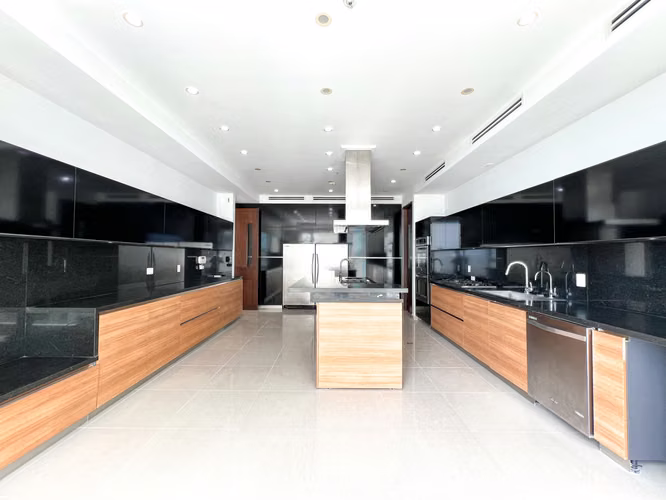 ESPECTACULAR PENTHOUSE MAREA
