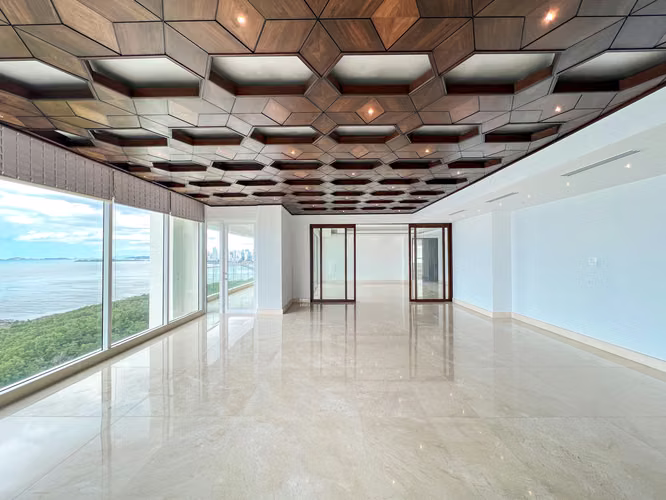 ESPECTACULAR PENTHOUSE MAREA