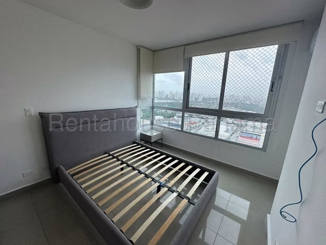 Se Vende Apartamento en Costa del Este LA26-7687