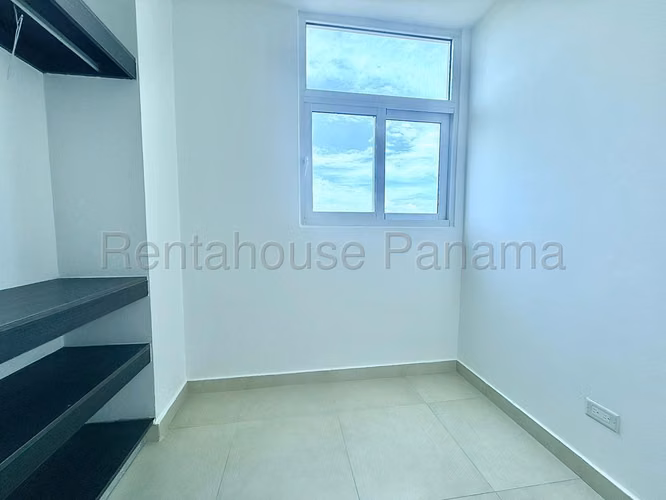 Se Vende Apartamento en Altos de Panama LA26-7695