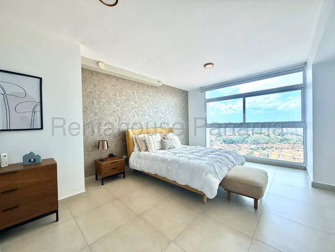 Se Vende Apartamento en Altos de Panama LA26-7695