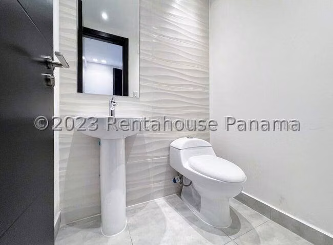 Se Vende Apartamento en Condado del Rey MDV26-7507