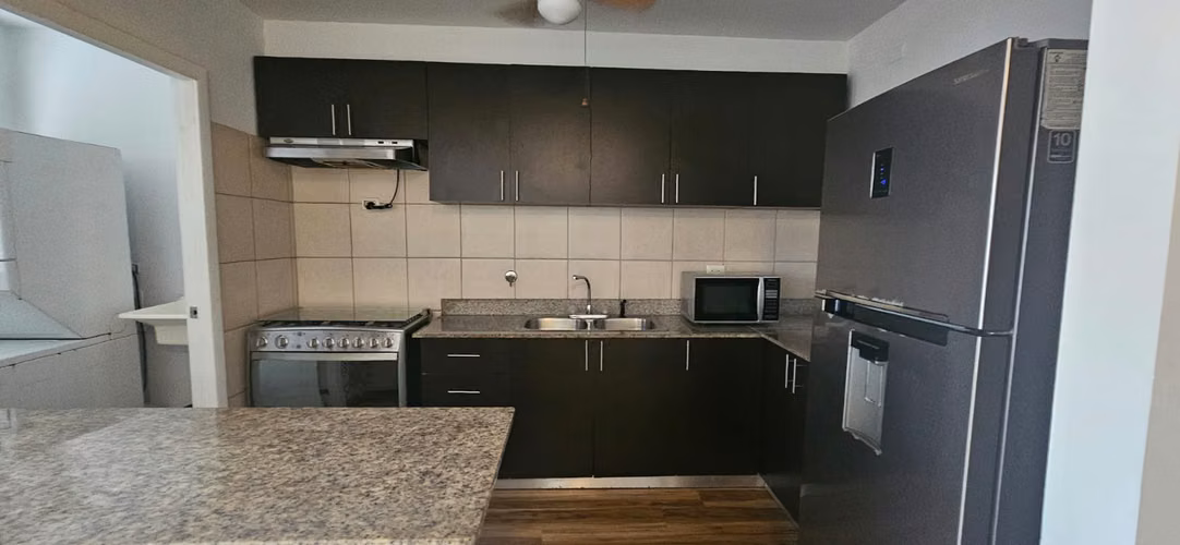 VENTA APARTAMENTO URBIS TOWER, PRECIO GANGA, EXCELENTE INVERSION