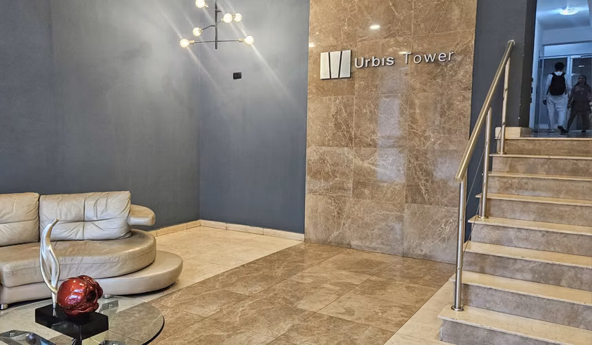 VENTA APARTAMENTO URBIS TOWER, PRECIO GANGA, EXCELENTE INVERSION