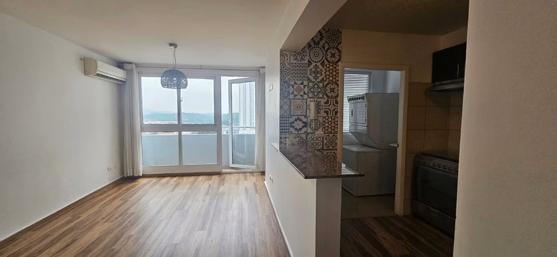VENTA APARTAMENTO URBIS TOWER, PRECIO GANGA, EXCELENTE INVERSION