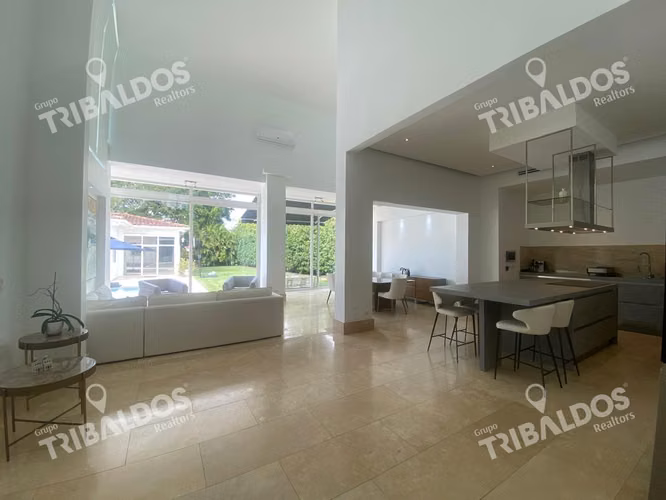 Sale of House in Santa Maria