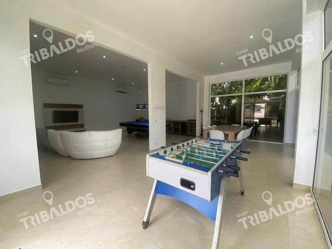 Venta de Casa en Santa Maria en Fairway Estates - Imagen 11
