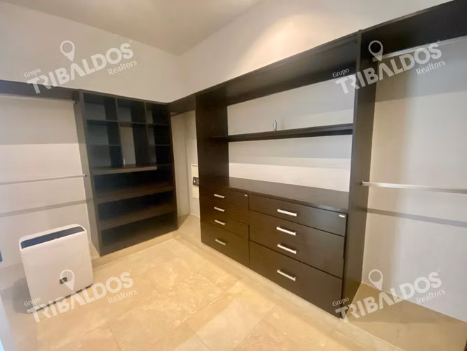 Venta de Casa en Santa Maria en Fairway Estates - Imagen 15