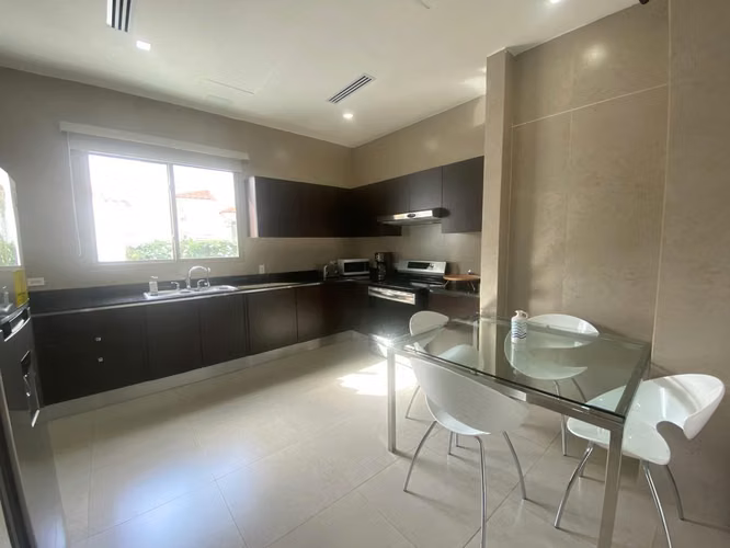 Venta de Casa en Santa Maria en Fairway Estates