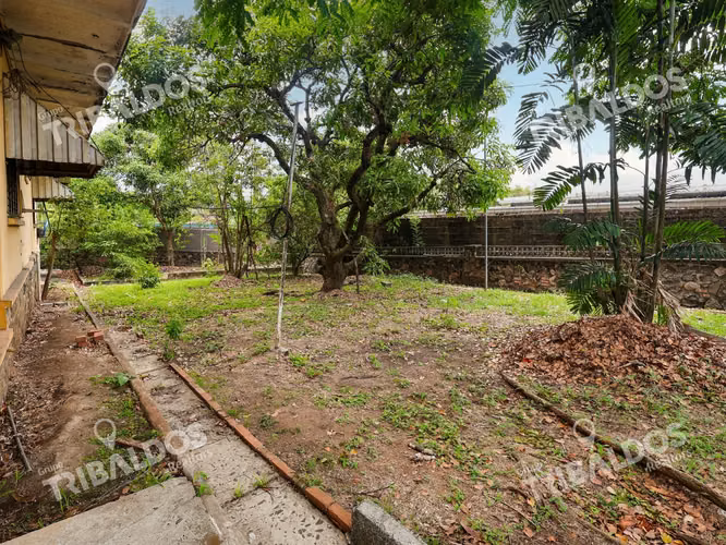 Venta de terreno con mejoras sobre vía principal Transístmica Las Cumbres