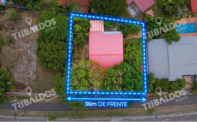 Venta de terreno con mejoras sobre vía principal Transístmica Las Cumbres