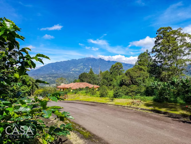 Premium Home Building Lot in Las Terrazas, Boquete
