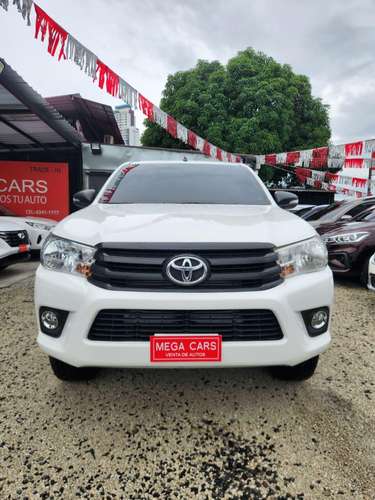 TOYOTA HILUX 4X4 - AL CONTADO O FINANCIADO
