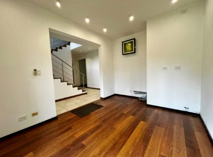 Alquiler Casa en Embassy Club -Clayton