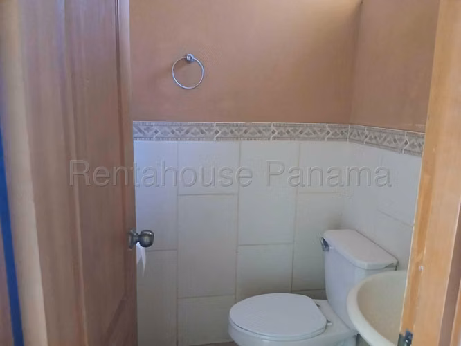 Se Vende Casa en Villa Zaita MDV26-7680