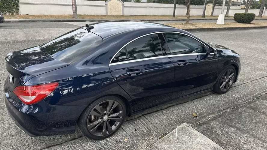 Mercedes Benz 180 Del 2017 BUEN ESTADO