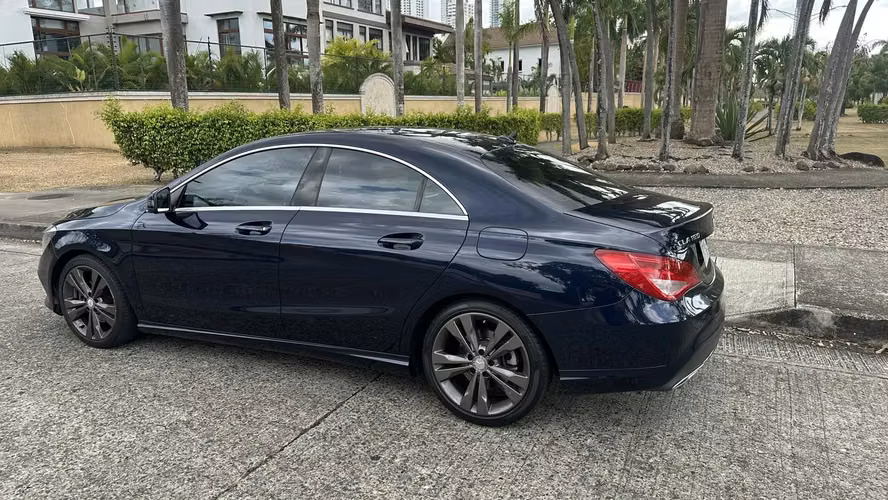 Mercedes Benz 180 Del 2017 BUEN ESTADO