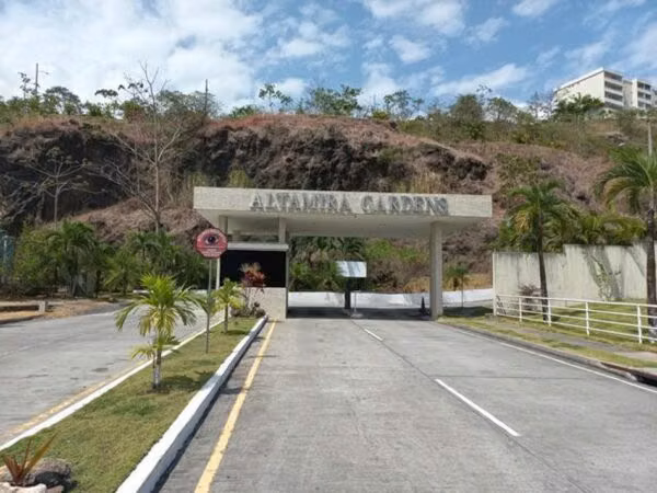 VENTA DE APARTAMENTO EN PH ALTAMIRA GARDENS