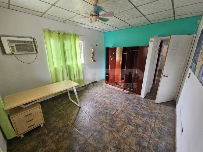 Alquiler de casa en barriada Los Pinos, Las Tablas