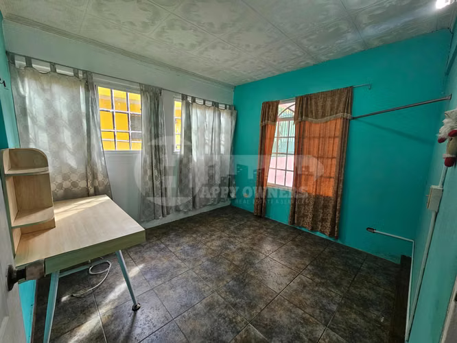 Alquiler de casa en barriada Los Pinos, Las Tablas