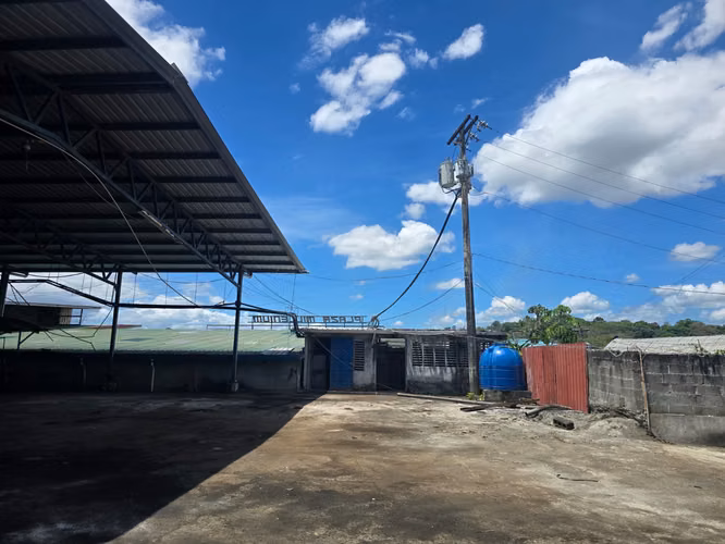 Alquilo GALERA 2900 Mts | VILLA GRECIA | NEGOCIABLE |  M.M