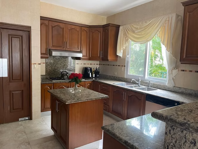 Se vende casa en Tucan Country Club. - Imagen 4