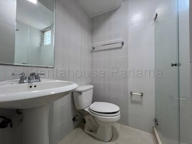 Venta de Apartamento en Edison Park 26*6347Mfk