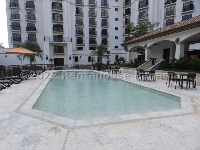 Vendo Apartamento de 114 m² en PH Embassy Village, Albrook 26-7002GG