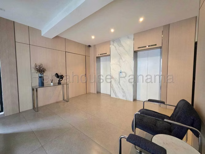 Vendo Apartamento de 201 m² en PH La Concha, Marbella 26-7052GG