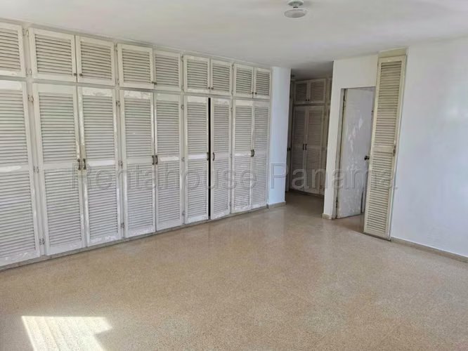 Vendo Apartamento de 201 m² en PH La Concha, Marbella 26-7052GG