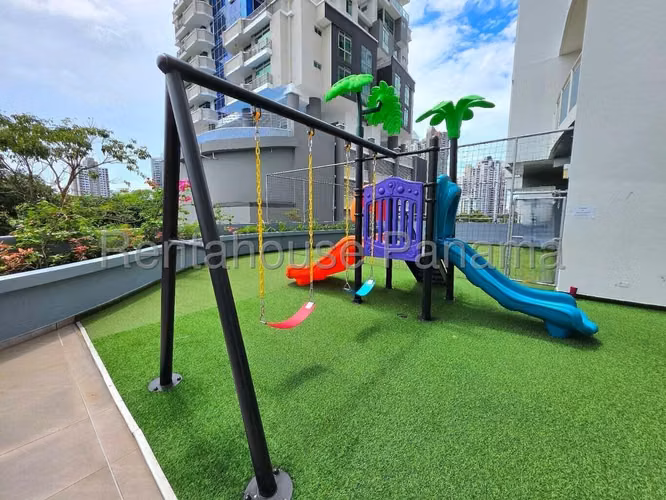 Vendo Apartamento de 130 m² en PH Mont Royale, El Cangrejo 26-7019GG