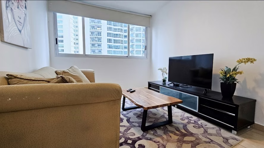 AMPLIO APARTAMENTO EN PUNTA PACIFICA