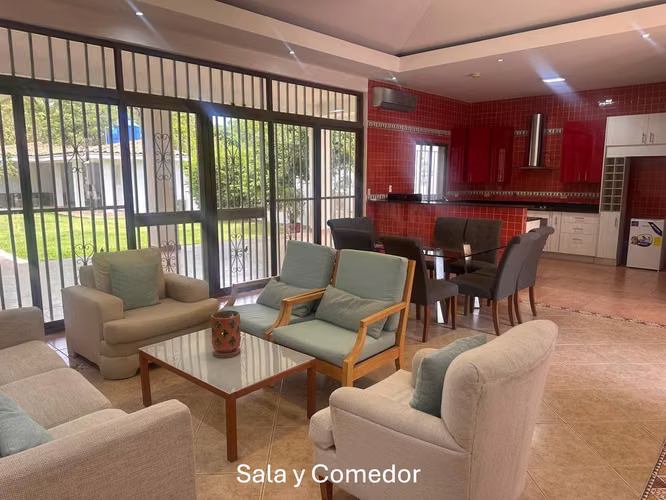 HERMOSA CASA EN VENTA EN CORONADO