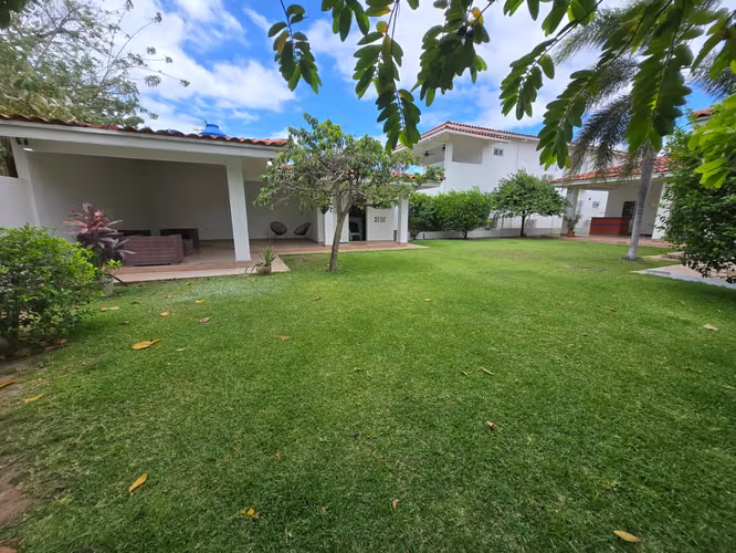 HERMOSA CASA EN VENTA EN CORONADO