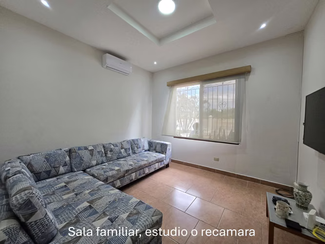 HERMOSA CASA EN VENTA EN CORONADO