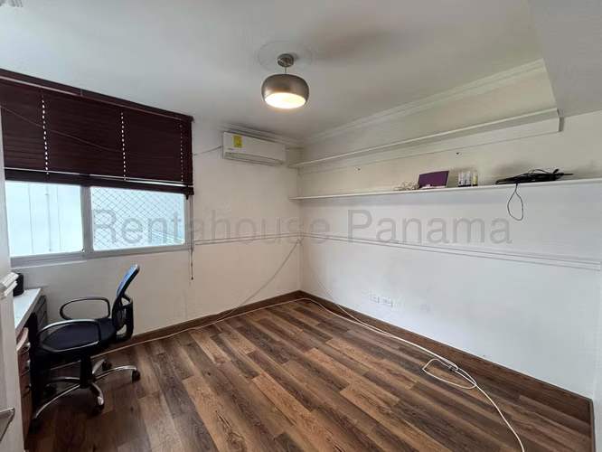 Se Vende Apartamento en Las Loma LA26-7739