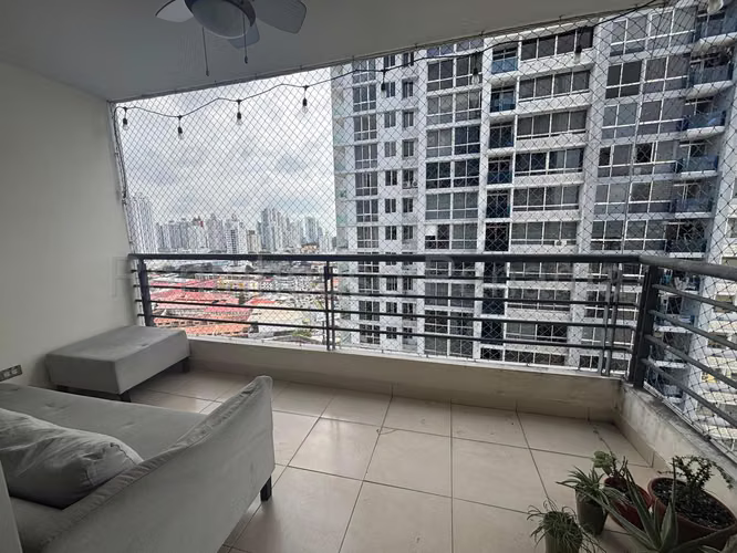 Se Vende Apartamento en Las Loma LA26-7739