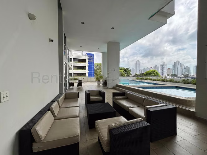 Se Vende Apartamento en Las Loma LA26-7739
