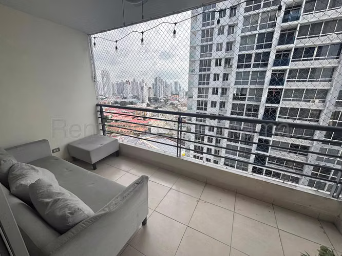 Se Vende Apartamento en Las Loma LA26-7739