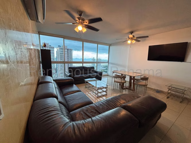 Se Vende Apartamento en Costa del Este LA26-7733