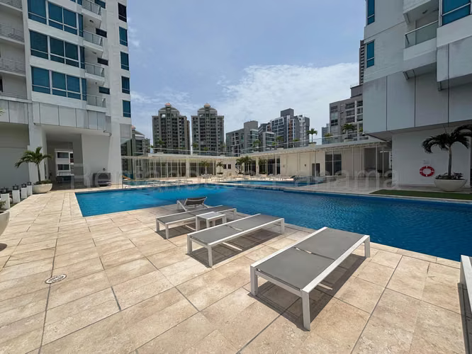 Se Vende Apartamento en Costa del Este LA26-7733